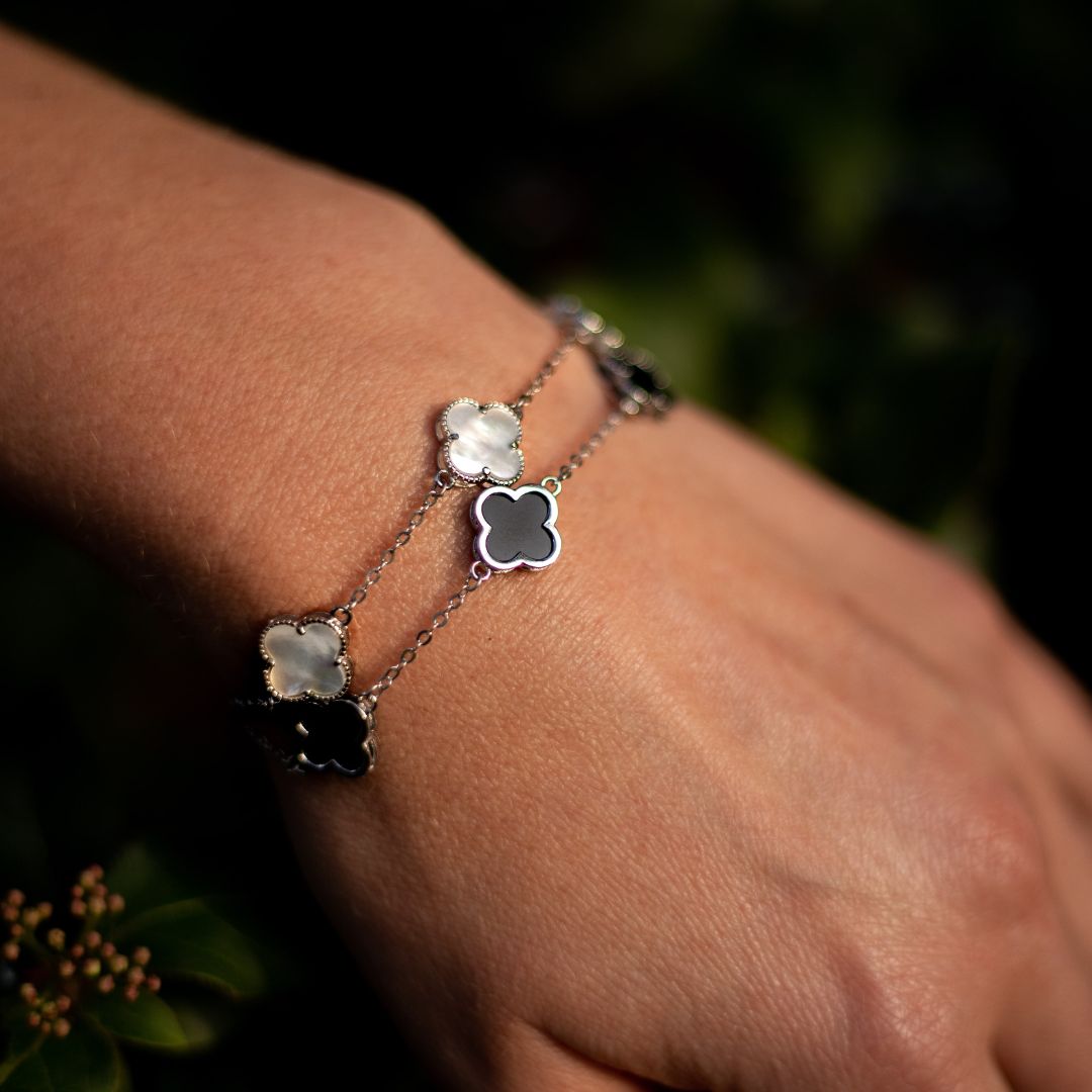 “Lucky Clover” Bracelet in Mother-of-Pearl or Onyx