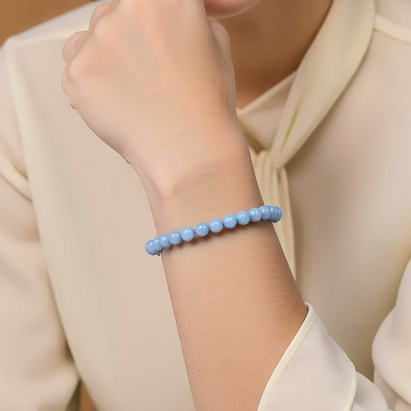 “Calm of Angels” Bracelet in Angelite