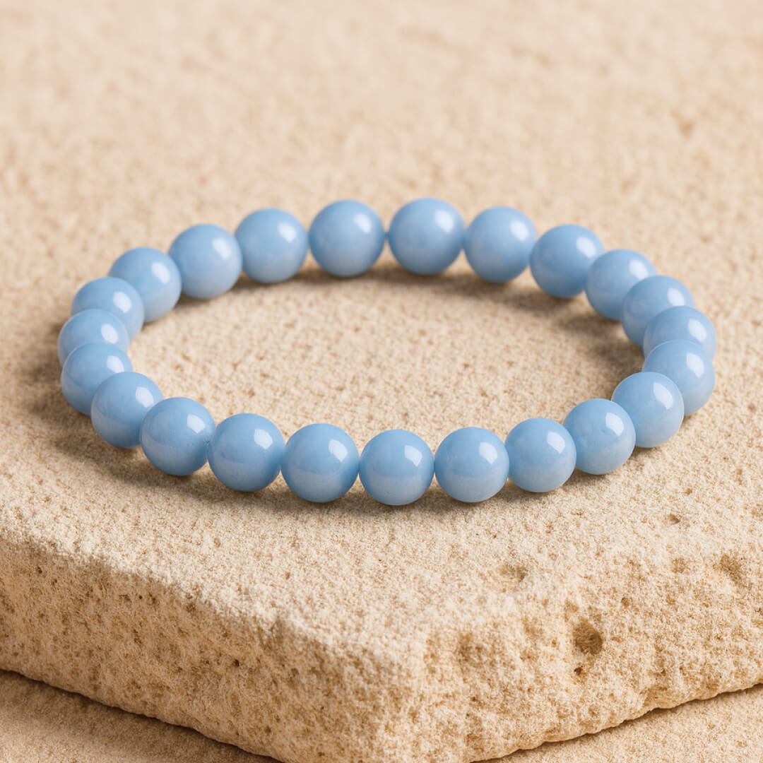 “Calm of Angels” Bracelet in Angelite