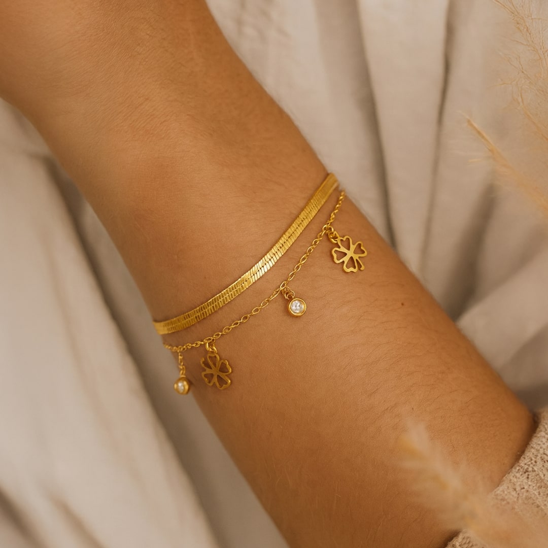 “Enchanted Clover” Bracelet – Gold / Silver Color