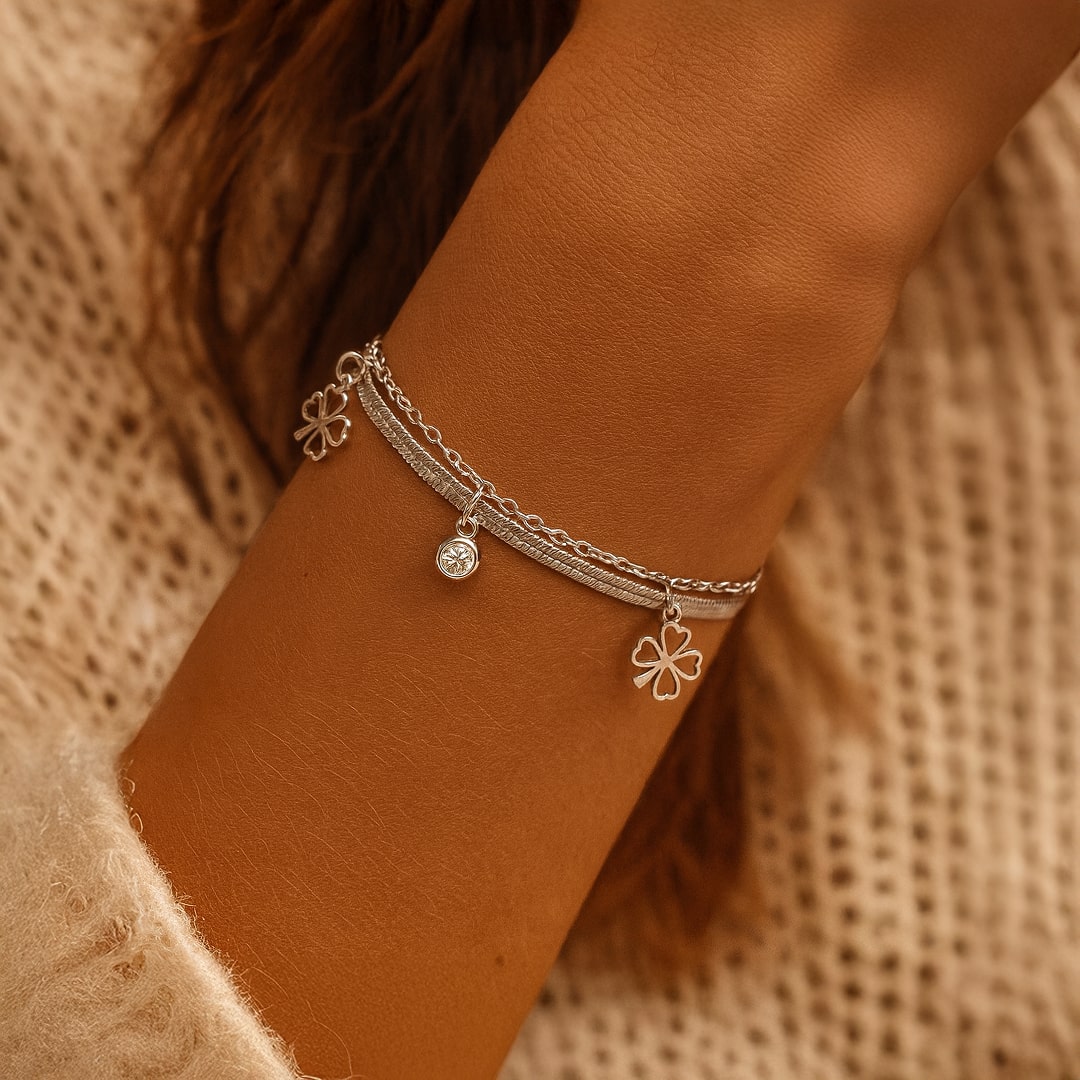 “Enchanted Clover” Bracelet – Gold / Silver Color