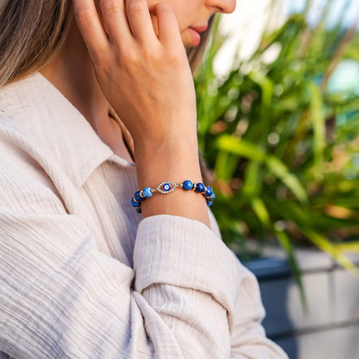 “Gaze of Truth” Bracelet in Lapis Lazuli