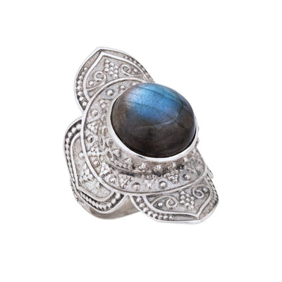 Calla Ring